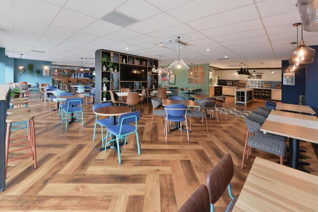 Travelodge Birmingham Airport Exterior photo