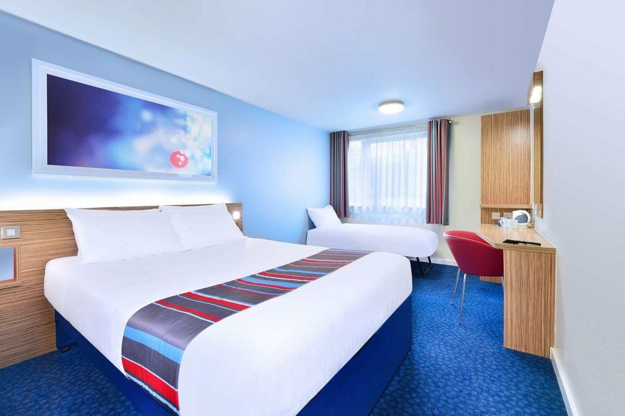 Travelodge Birmingham Airport Exterior photo